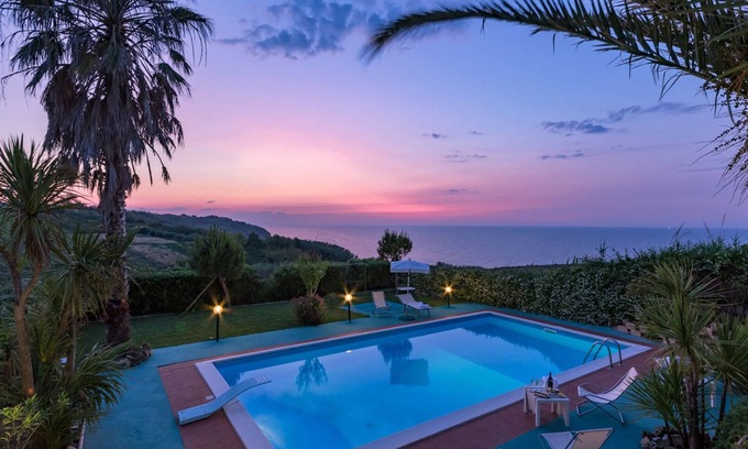 Ortona Villa | Ripari Di Giobbe 6+2, Emma Villas