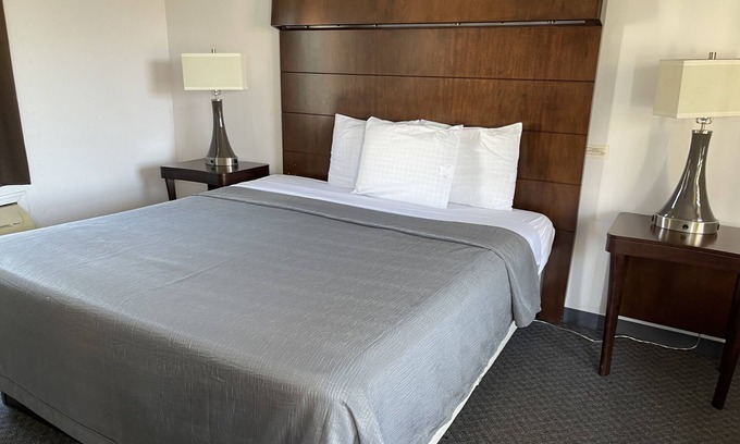 Bowie Hotel | Rips Country Inn