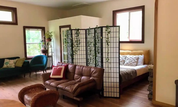 Barnardsville House | Rising House with Private Cedar Sauna