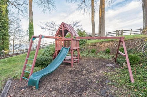 Chesapeake Beach House | Rising Sun Cottage 3 Bedroom 3 Bathroom
