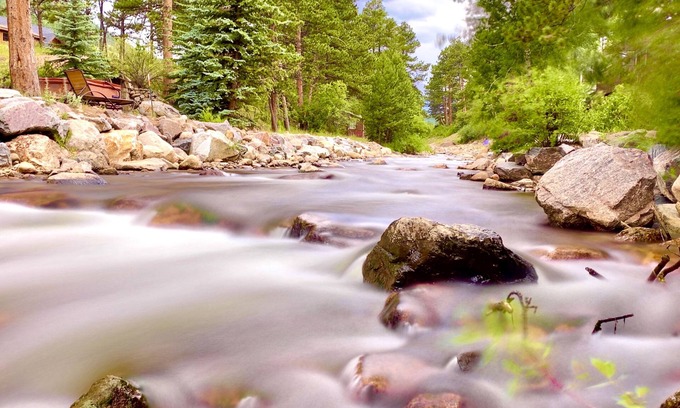 Estes Park Condo | River Front Cozy Condo near RMNP