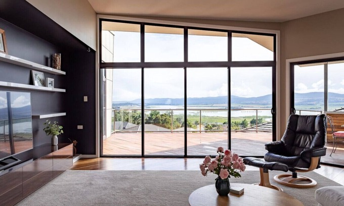 Riverside House | River Haven - serene, spacious with river views