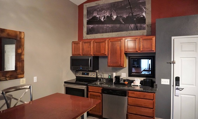 Mankato Hotel | River Hills Hotel
