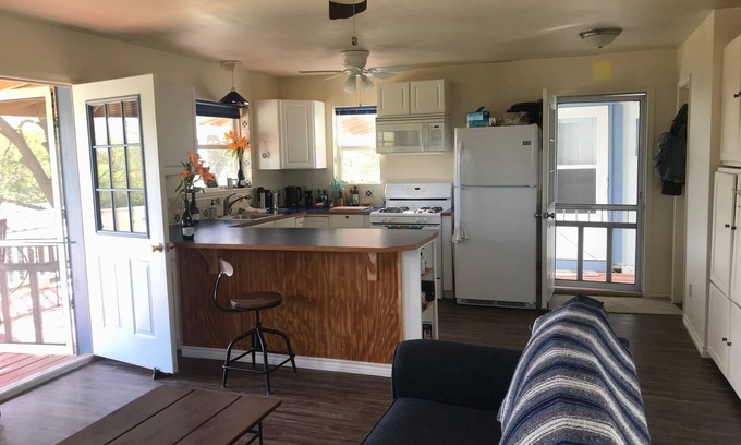 Lometa House | River House only 10 min from Colorado Bend State Park & 13min from Fiesta Winery