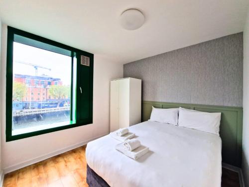 Temple Bar Apartment | River Liffey Apartment in Temple Bar