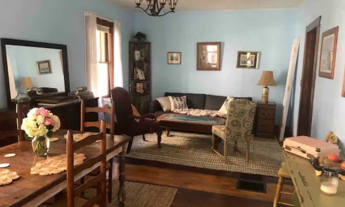 Rowlesburg House | River Lover's and Fisherman's getaway! Come see Wild and Wonderful WV.