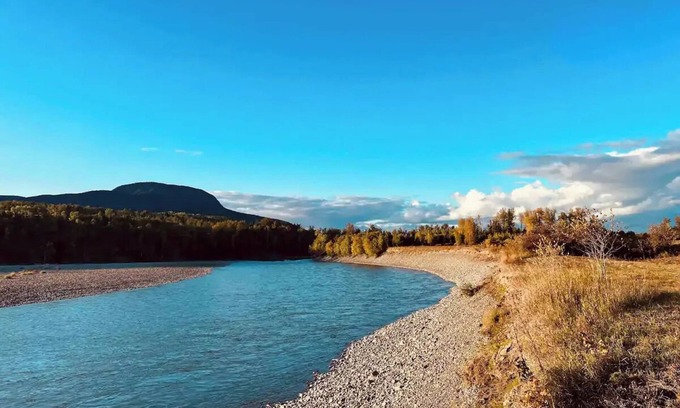 Regional District of Kitimat-Stikine House | River Mist Cabinnn
