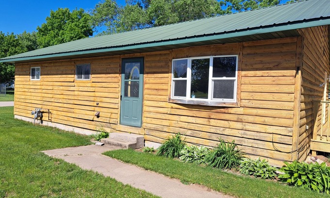 Muscoda House | River Road Getaway