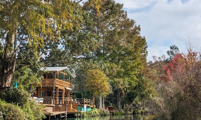 Spring Hill Cabin | River Run Retreat Weeki Wachee