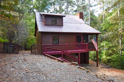 Ellijay House | River's Creekside Cabin