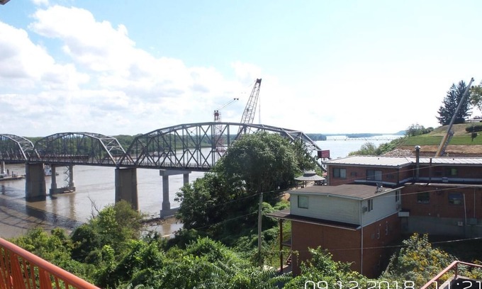 Louisiana Hotel | River's Edge Motel