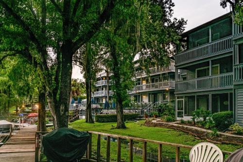 Dunnellon Apartment | River Song