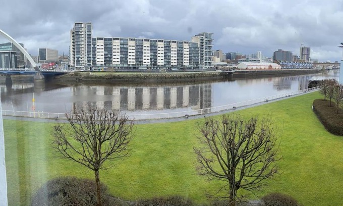 Glasgow Apartment | River view Apartment