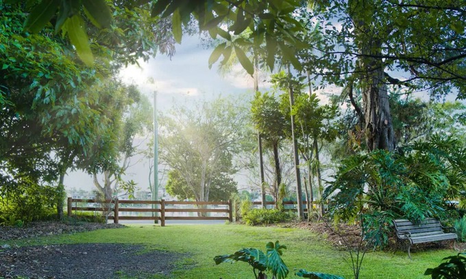 Urunga Apartment | River view Garden Apartment