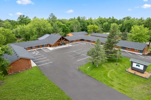 Aitkin Hotel | River View Lodge