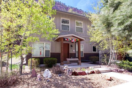 Ouray House | River Walk Haven