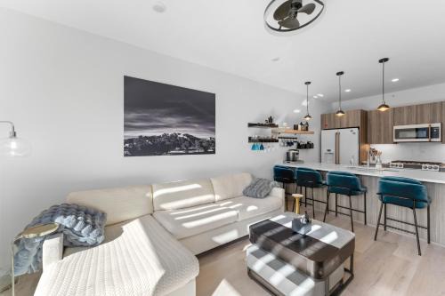 Willow Grove Apartment | River West 635 by Summit County Mountain Retreats