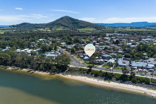 Shoalhaven Heads House | Riverbank Cottage & Studio