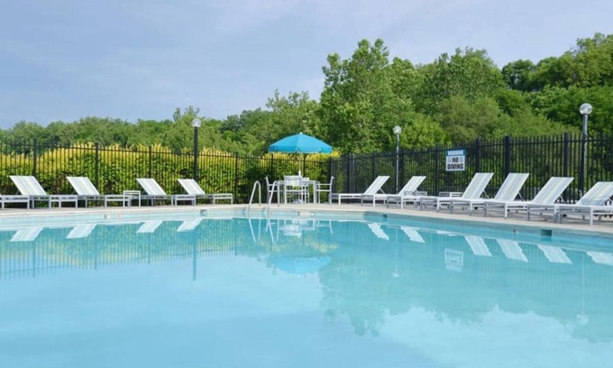 Indianapolis Apartment | Riverbend 1BD 2 - One Bedroom Apartment, Sleeps 2