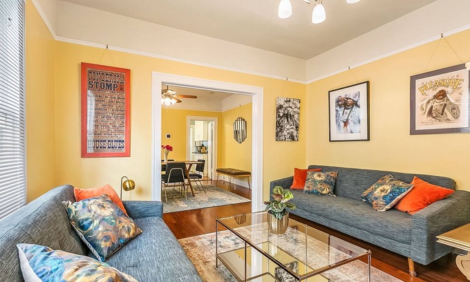 East Carrollton House | Riverbend Gem in Historic Carrollton Uptown