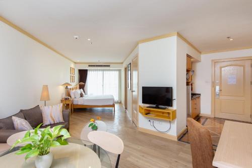 Bang Phong Phang Hotel | Riverfront Bangkok
