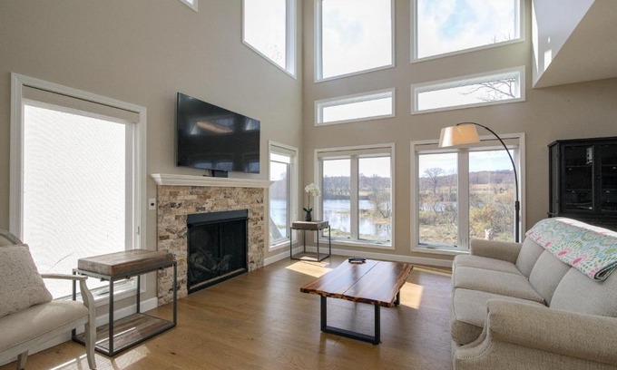 Cotter House | Riverfront Cotter Home Close to Trout Fishing!