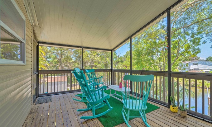 Weeki Wachee Gardens House | Riverfront Home w/Kayaks and Gulf access
