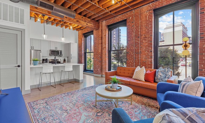 Downtown St. Louis Apartment | Riverfront Loft - Steps from Arch & Convention Center - Walk to Stadiums