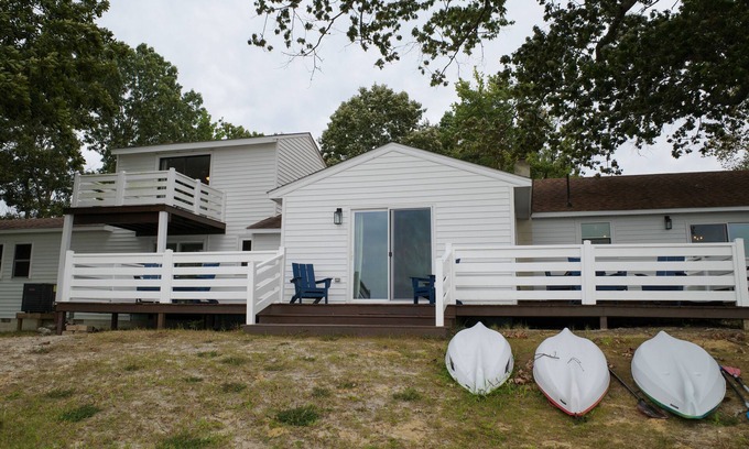 Hertford House | Riverfront Retreat on Perquimans: Cozy Fire Pit, Golf Minutes Away, Serene Views