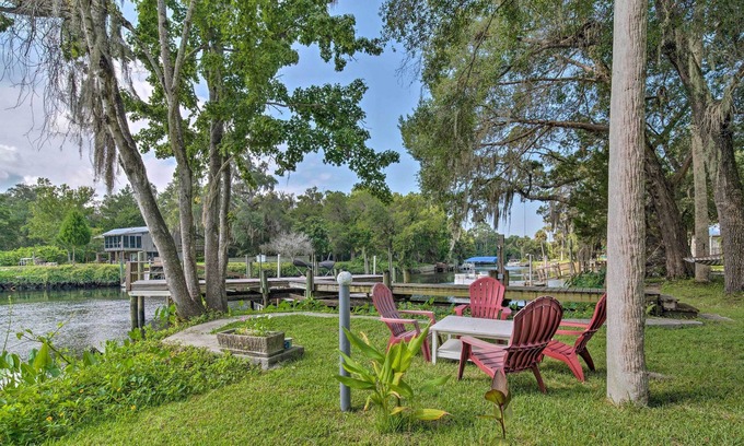 Yankeetown House | Riverfront Yankeetown Getaway w/ Boat Dock!