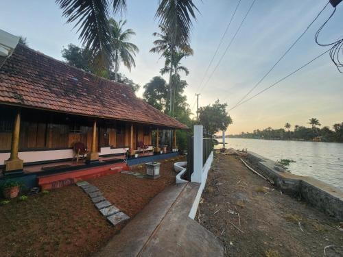 Nedumudy Bed & Breakfast | Riverine Heritage Resort