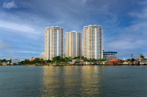 Nonthaburi Hotel | Riverine Place Hotel and Residence