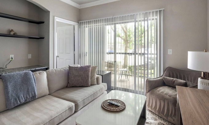 Riverpark West Apartment | RiverPark 1BD 8 - One Bedroom Apartment, Sleeps 2