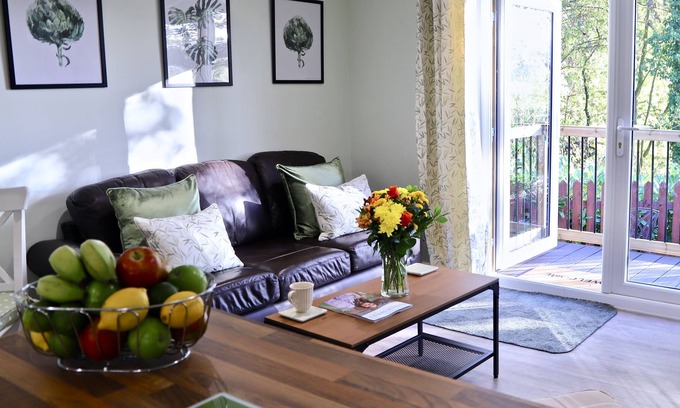 Sutton Hill Apartment | Rivers Edge