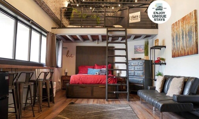 Niles Apartment | Rivers Edge Lofts - Unit 5
