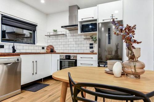 Te Rapa Apartment | Riverside Apartment