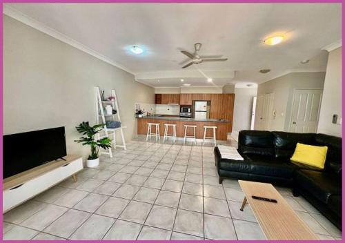 Douglas Apartment | Riverside Boulevard 13-151