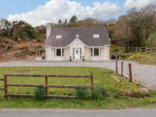 Crolly House | Riverside Cottage