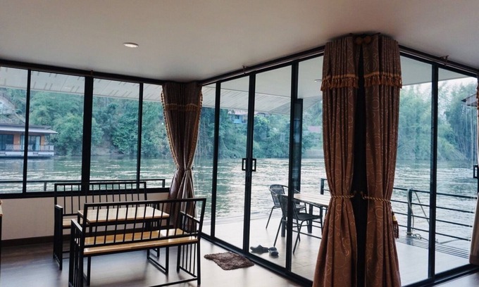 Tha Sao Resort | Riverside Hill Resort & Restaurant