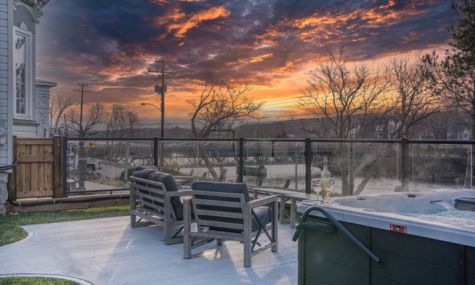 New Glasgow Hotel | Riverside Inn