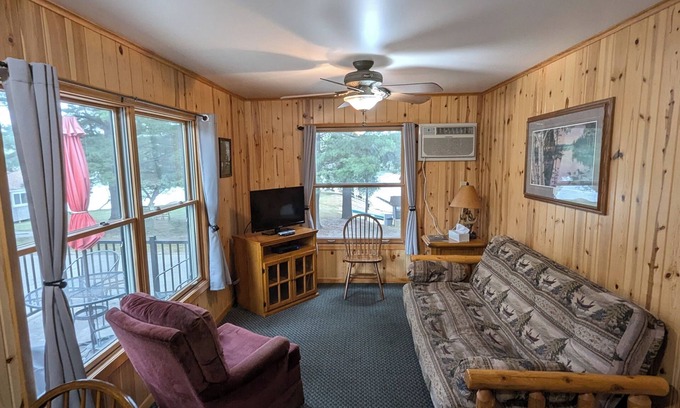 Park Rapids Cabin | Riverside Point Resort #7 | 2 Bed, 1 Bath