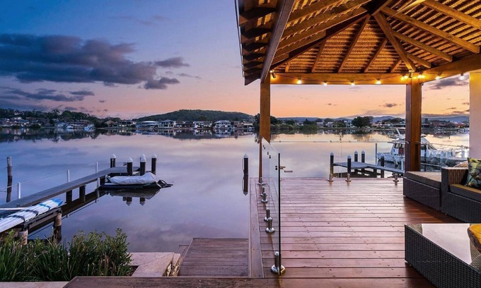 Daleys Point House | 'Riverside Retreat' by Accom Holidays