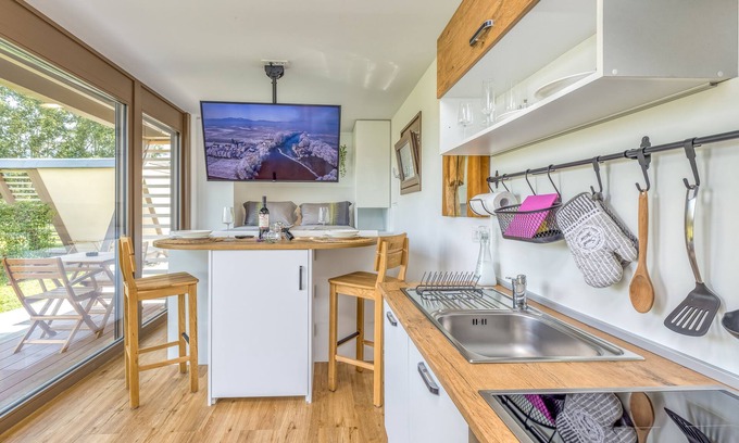 Metlika House | Riverside Suite Mare private beach, Gradac, Slovenia