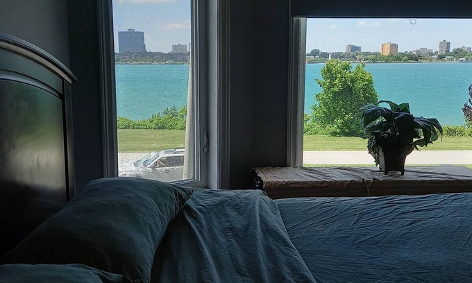 Walkerville Bed & Breakfast | Riverview , waterfront, homestay, bnb