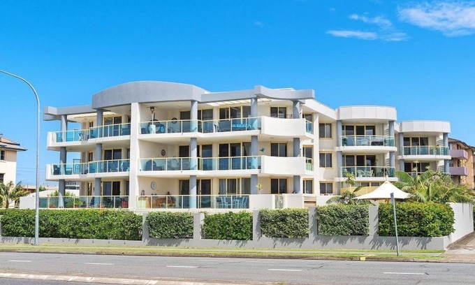 Port Macquarie Apartment | Riviera 203 - Opposite Bowling Club