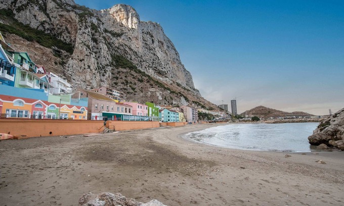 Catalan Bay Apartment | Riviera Suites - Hosted by Sweetstay