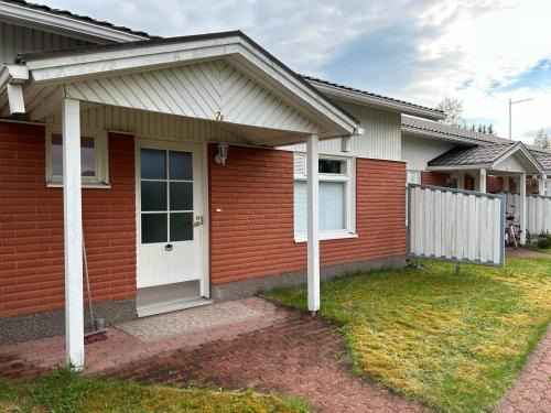 Seinajoki Apartment | Rivitalokaksio 52m2 Ilmastointi, Sauna, Autokatospaikka