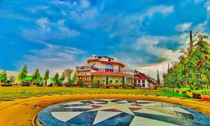 Nivari Resort | Riyasat Cottage