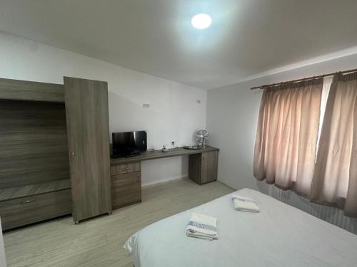 Bacau Apartment | Riz camera