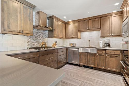 Teton Village House | RMR: Elkhorn Lodge Home in Teton Village